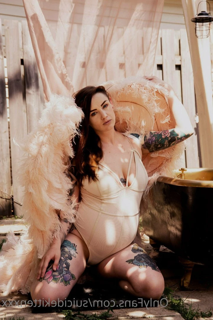 Sex Kitten 💞 [ suicidekittenxxx ] Onlyfans leaked photo 4989921 on Hotleaks.tv