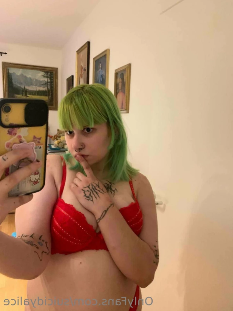 Alice Suicide [ suicidyalice ] Onlyfans leaked photo 11657529 on Hotleaks.tv