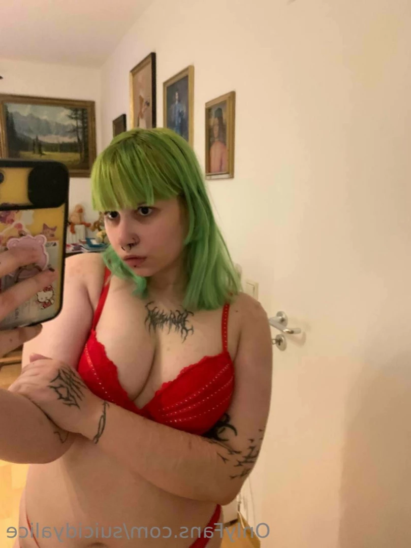 Alice Suicide [ suicidyalice ] Onlyfans leaked photo 15358493 on Hotleaks.tv