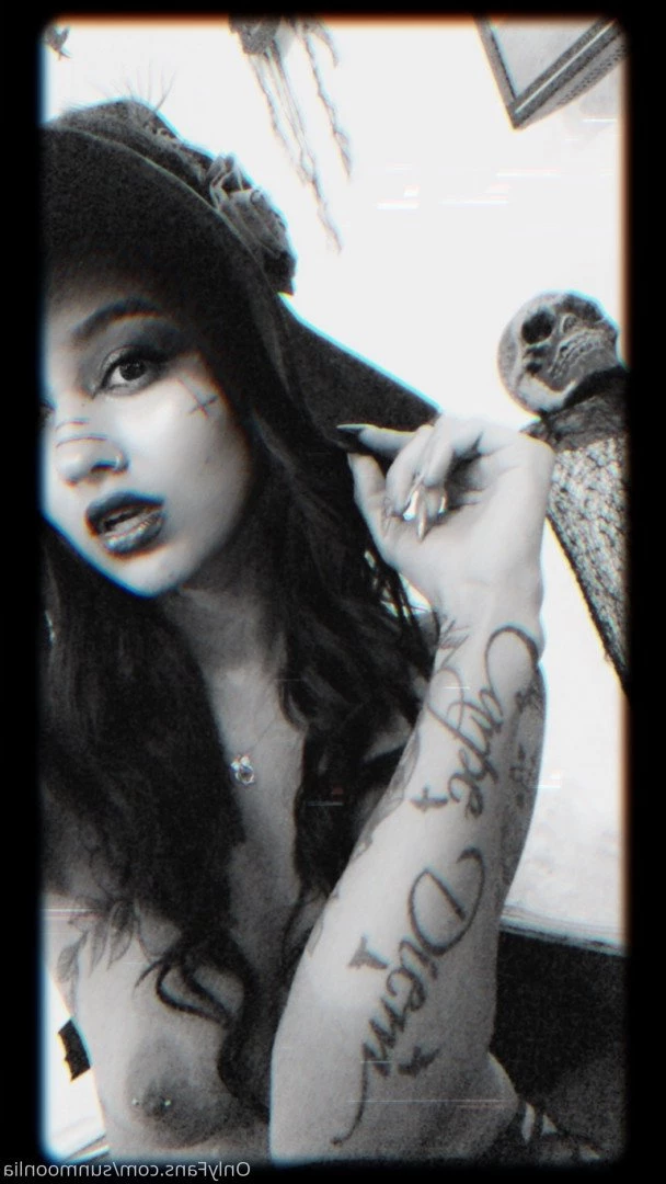 Lia Suicide [ sunmoonlia ] Onlyfans leaked photo 4985871 on Hotleaks.tv