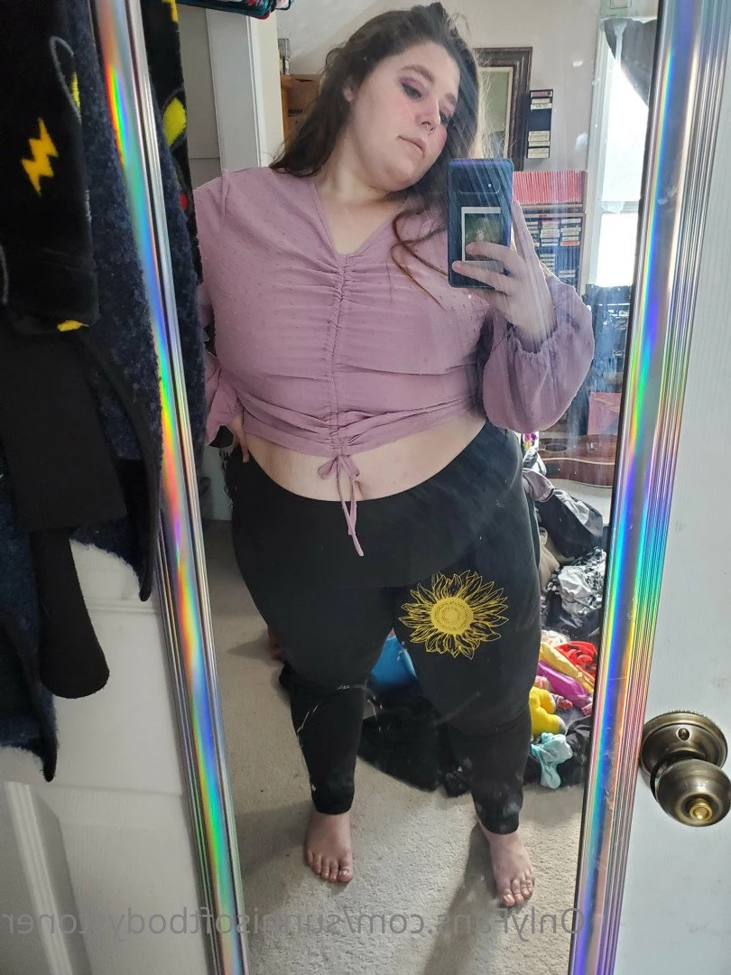 sunnisoftbodystoner Onlyfans leaked photo 4919996 on Hotleaks.tv
