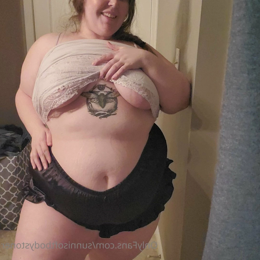 sunnisoftbodystoner Onlyfans leaked photo 4920010 on Hotleaks.tv