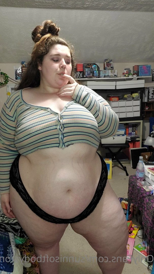 sunnisoftbodystoner Onlyfans leaked photo 4920060 on Hotleaks.tv