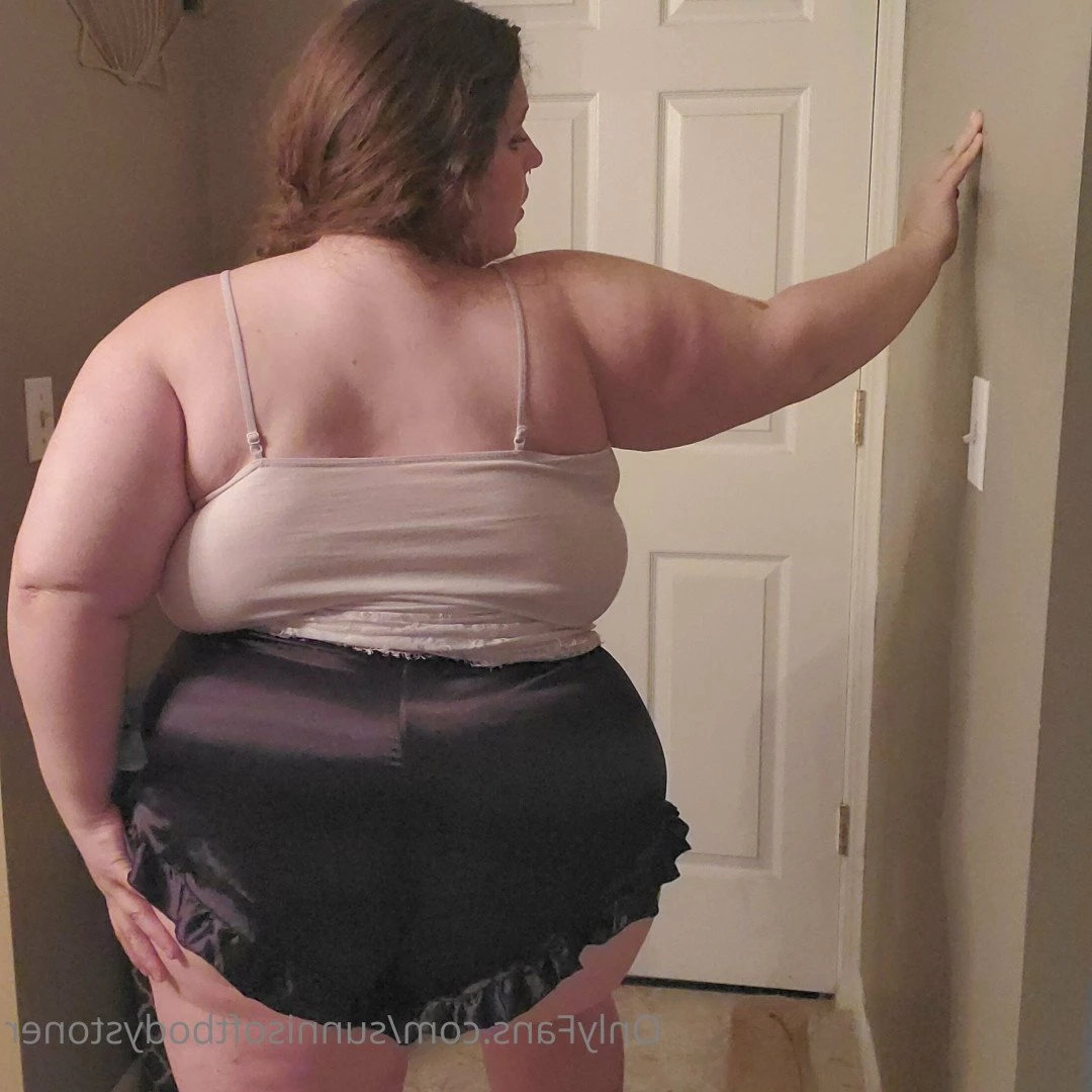 sunnisoftbodystoner Onlyfans leaked photo 4920063 on Hotleaks.tv