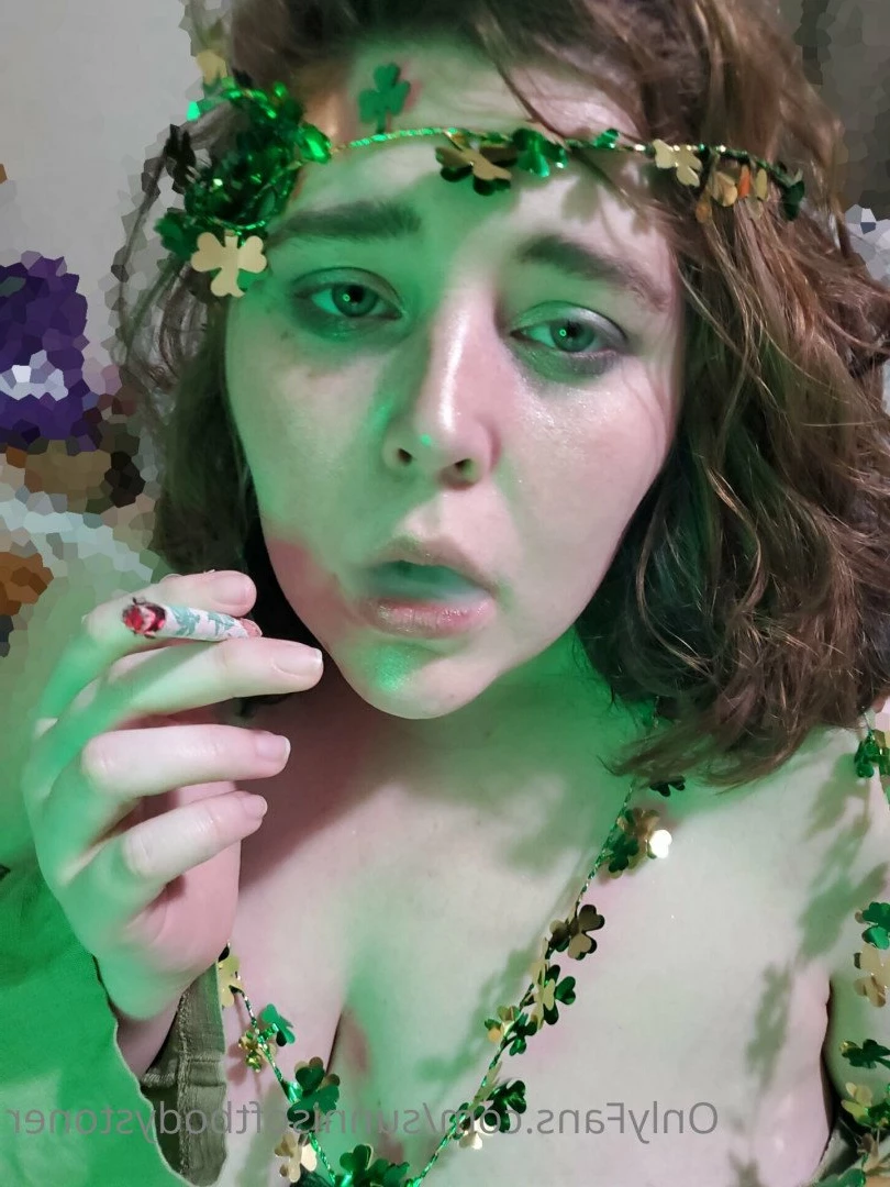 sunnisoftbodystoner Onlyfans leaked photo 4920110 on Hotleaks.tv