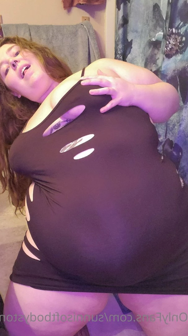sunnisoftbodystoner Onlyfans leaked photo 4920290 on Hotleaks.tv