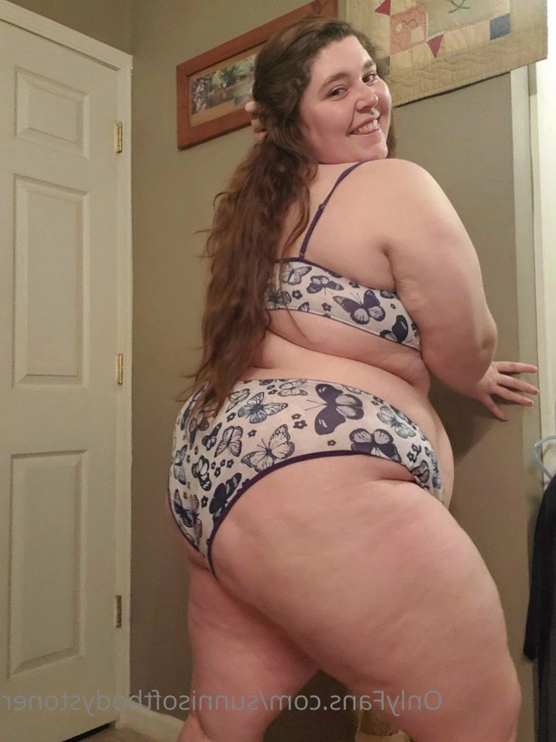 sunnisoftbodystoner Onlyfans leaked photo 4920420 on Hotleaks.tv