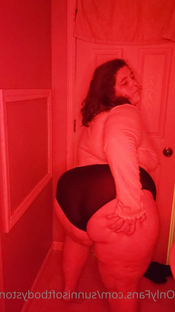 sunnisoftbodystoner Onlyfans leaked photo 4920428 on Hotleaks.tv