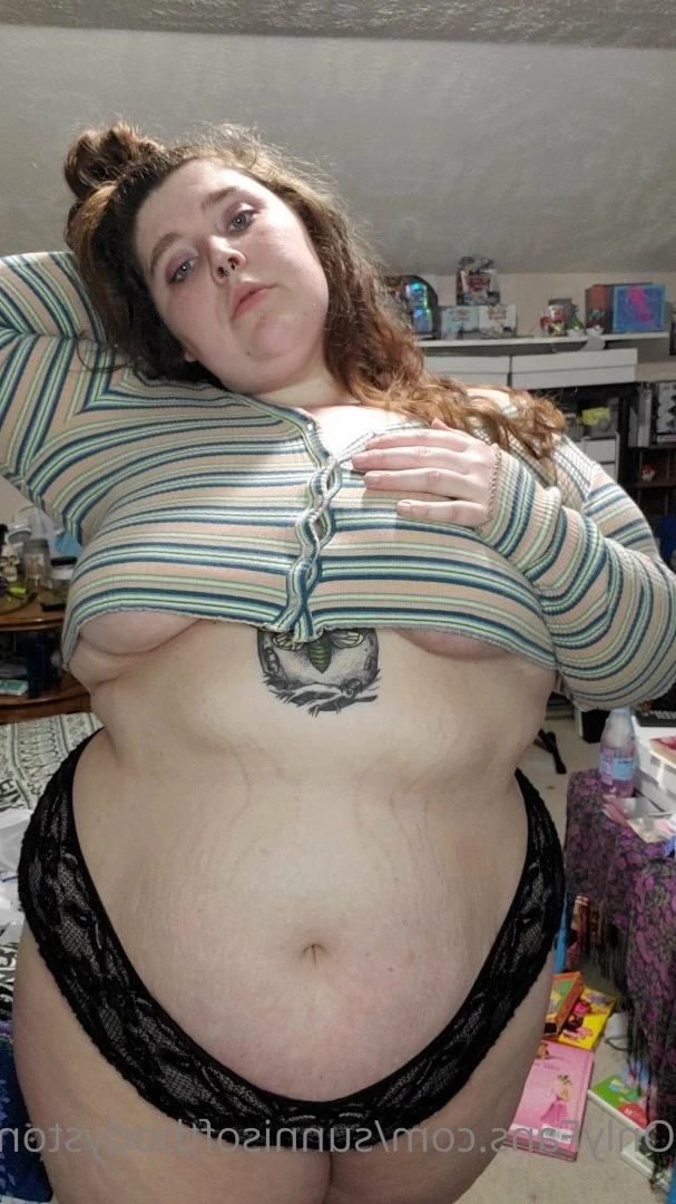 sunnisoftbodystoner Onlyfans leaked photo 4920606 on Hotleaks.tv