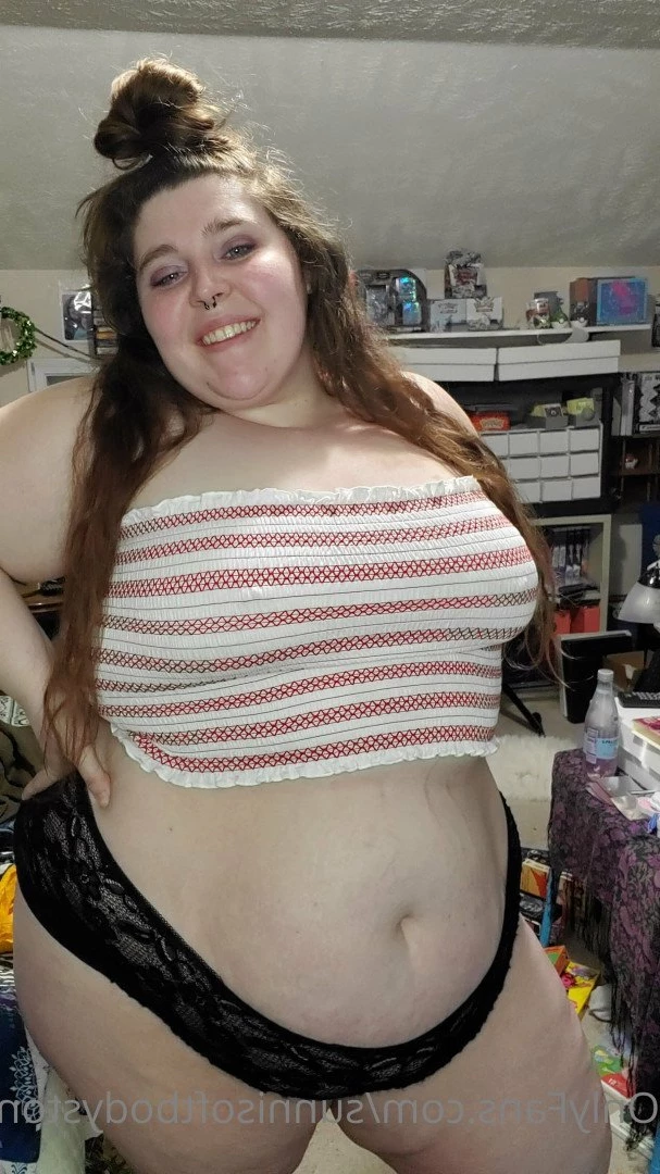 sunnisoftbodystoner Onlyfans leaked photo 4920700 on Hotleaks.tv