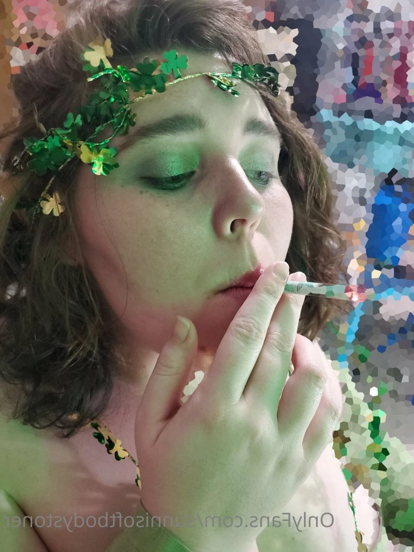 sunnisoftbodystoner Onlyfans leaked photo 4920749 on Hotleaks.tv