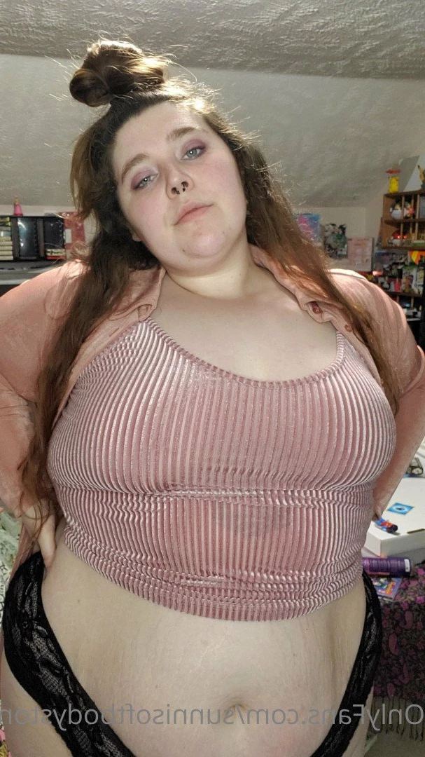 sunnisoftbodystoner Onlyfans leaked photo 4920880 on Hotleaks.tv