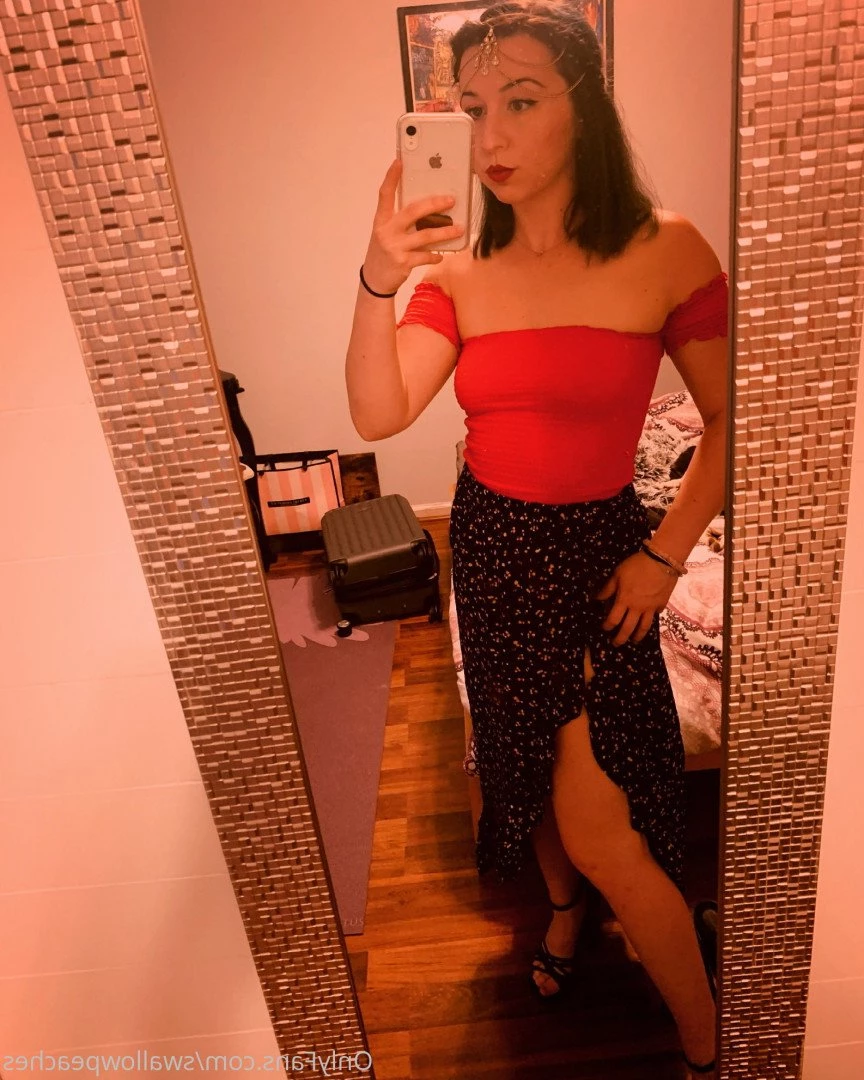swallowpeaches Onlyfans leaked photo 4913981 on Hotleaks.tv