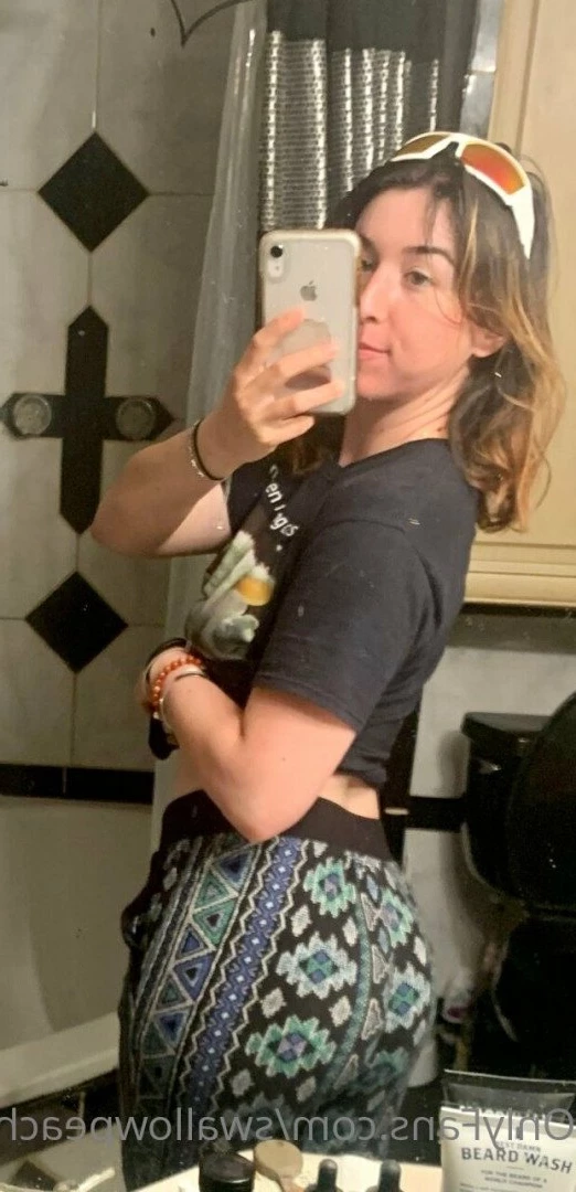 swallowpeaches Onlyfans leaked photo 4915379 on Hotleaks.tv