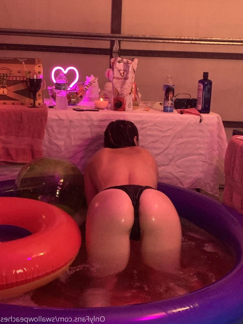 swallowpeaches Onlyfans leaked photo 4916275 on Hotleaks.tv