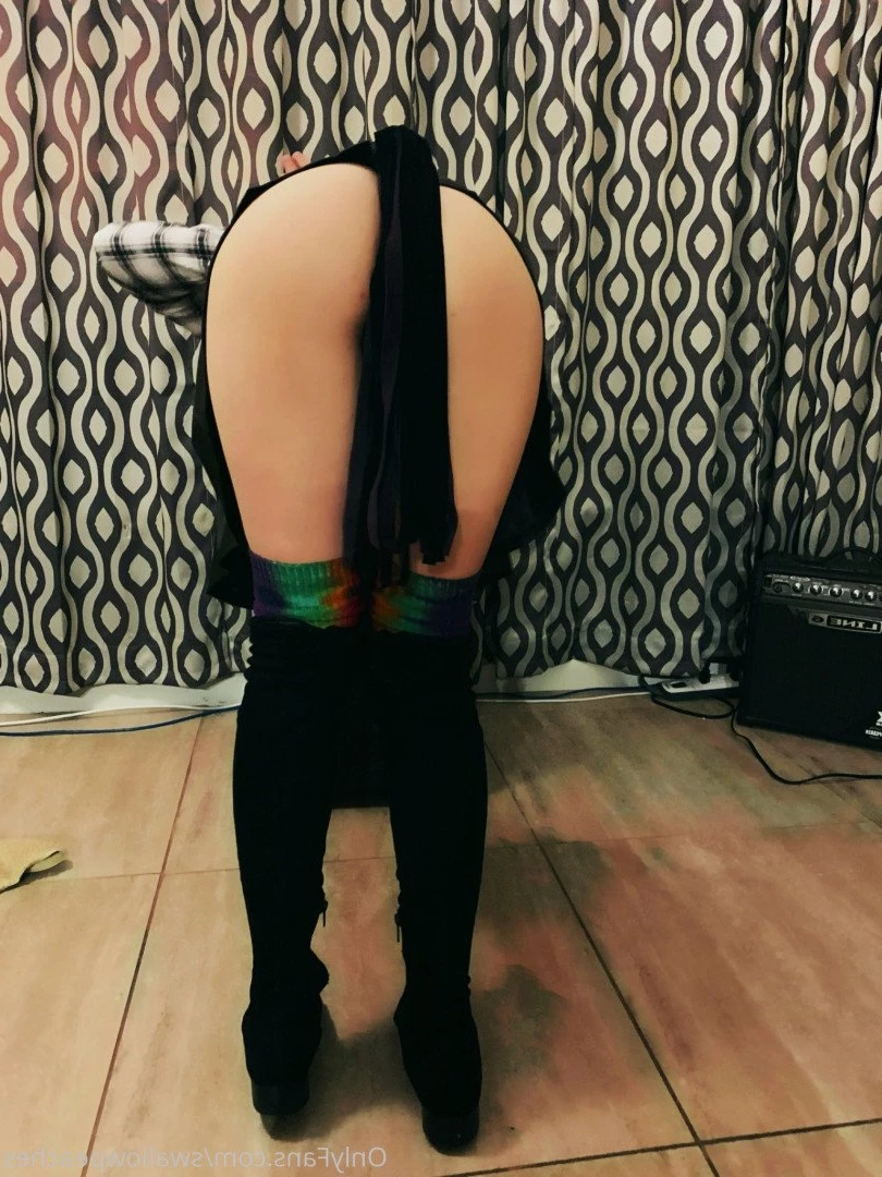 swallowpeaches Onlyfans leaked photo 4916279 on Hotleaks.tv