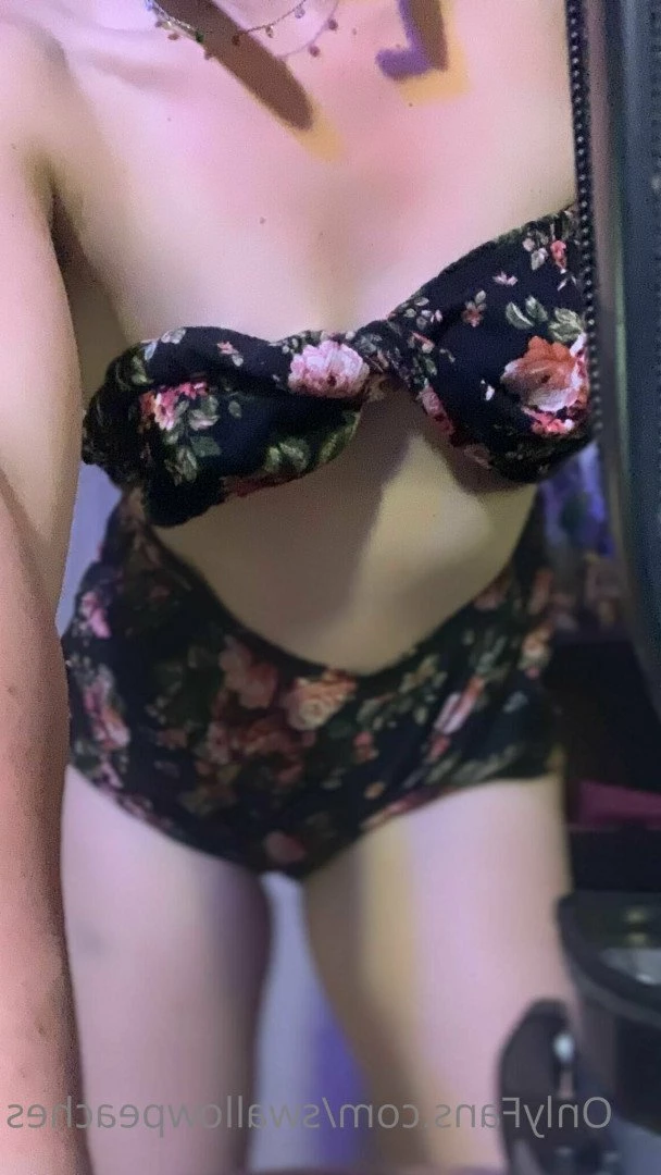 swallowpeaches Onlyfans leaked photo 4916400 on Hotleaks.tv