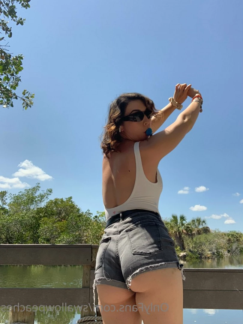 swallowpeaches Onlyfans leaked photo 4916726 on Hotleaks.tv