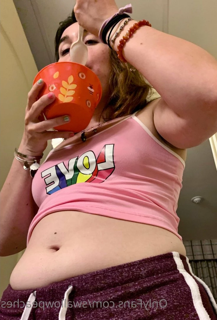 swallowpeaches Onlyfans leaked photo 4917000 on Hotleaks.tv