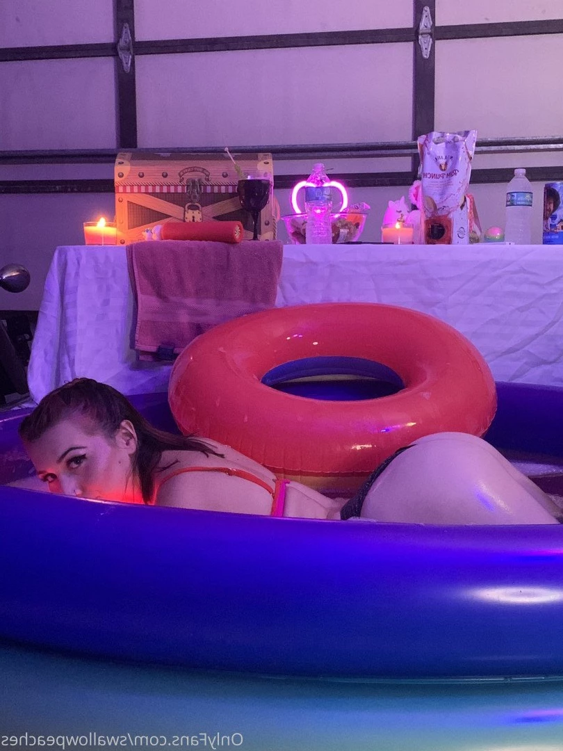 swallowpeaches Onlyfans leaked photo 4917393 on Hotleaks.tv
