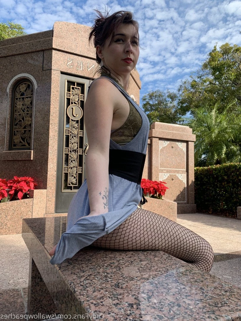 swallowpeaches Onlyfans leaked photo 4917593 on Hotleaks.tv