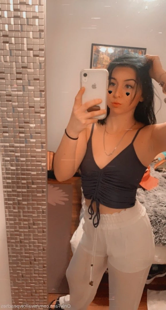 swallowpeaches Onlyfans leaked photo 4917818 on Hotleaks.tv