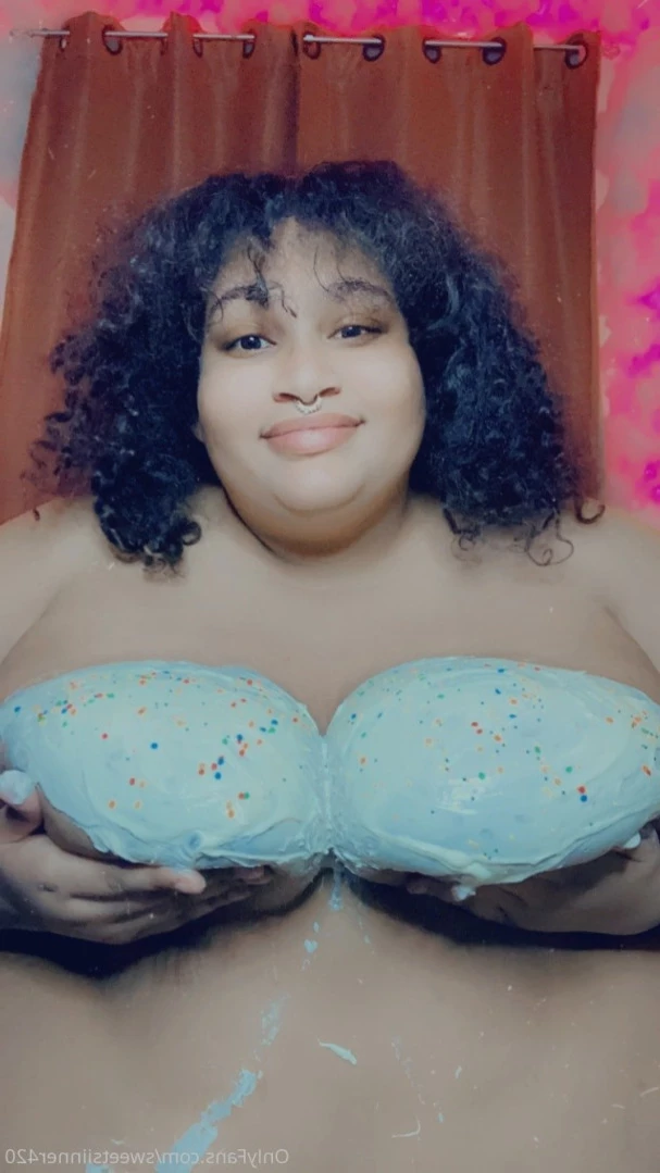 BBW Amber 🥰 [ bbwamberlve ] Onlyfans leaked photo 12788519 on Hotleaks.tv