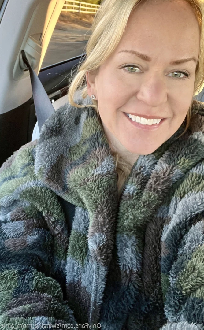 Swinger Step Mom [ swinging_mom_amie ] Onlyfans leaked photo 11101284 on Hotleaks.tv