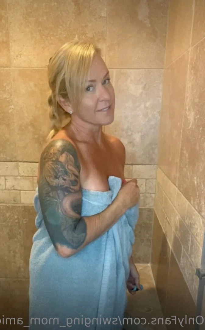 Swinger Step Mom [ swinging_mom_amie ] Onlyfans leaked photo 11101315 on Hotleaks.tv