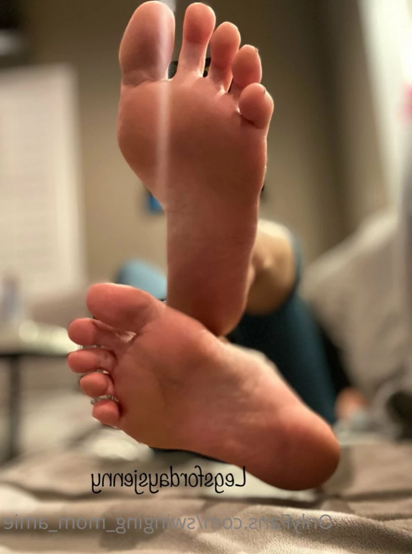 Swinger Step Mom [ swinging_mom_amie ] Onlyfans leaked photo 11101345 on Hotleaks.tv