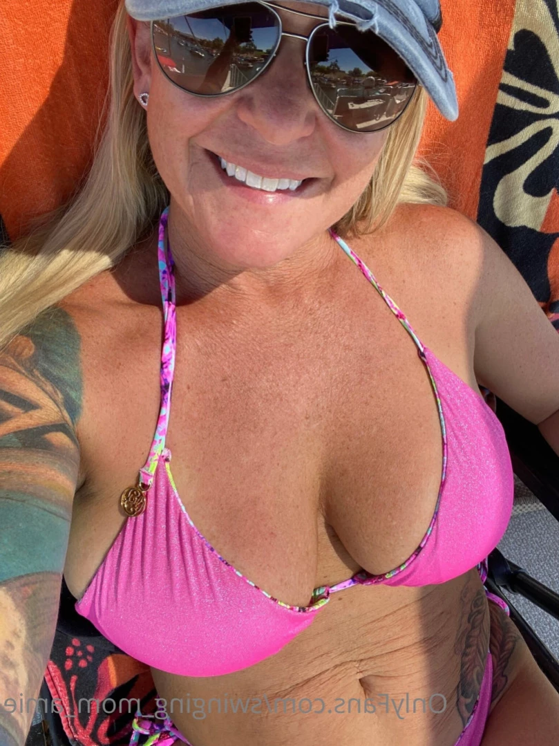 Swinger Step Mom [ swinging_mom_amie ] Onlyfans leaked photo 11101825 on Hotleaks.tv