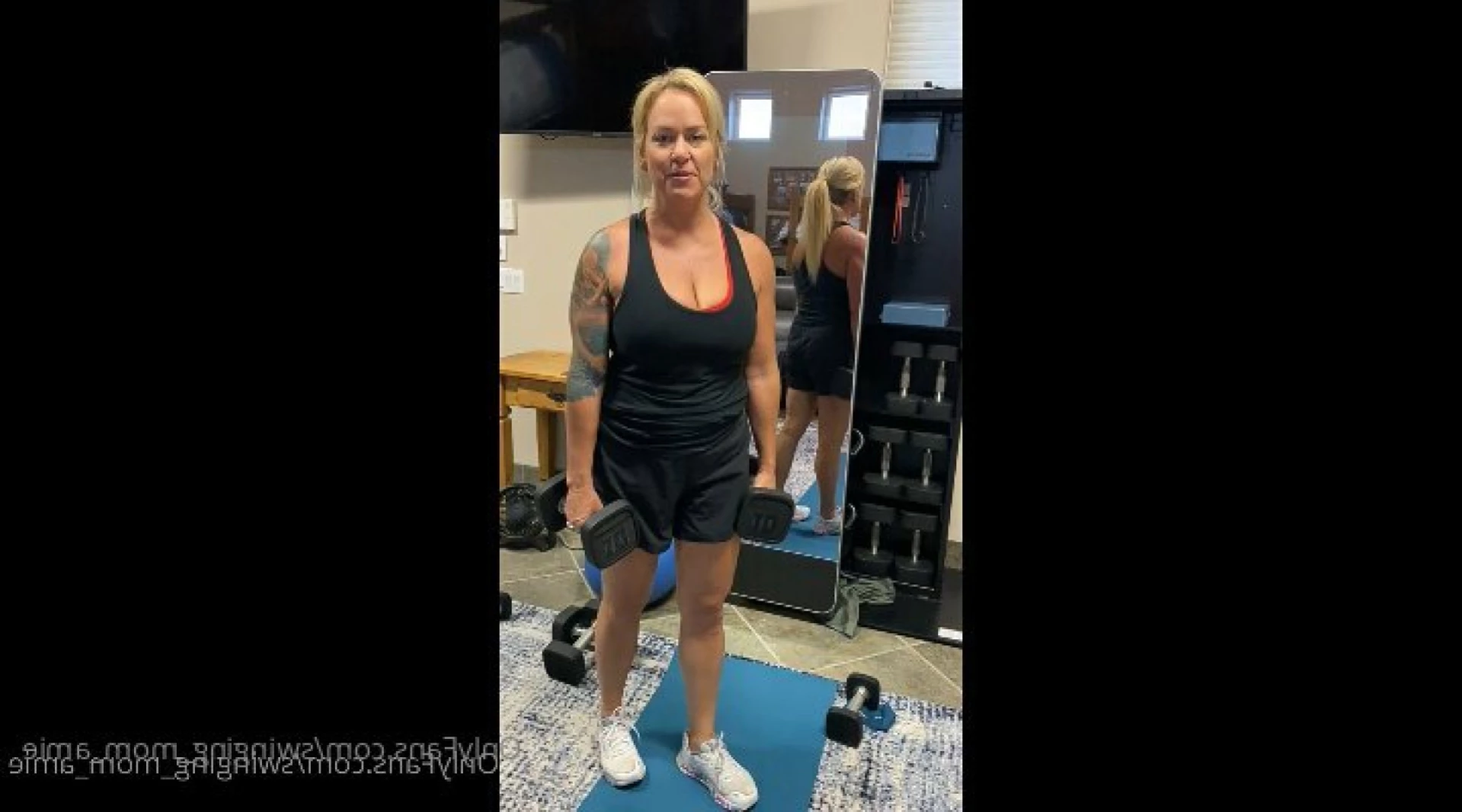 Swinger Step Mom [ swinging_mom_amie ] Onlyfans leaked photo 11101870 on Hotleaks.tv