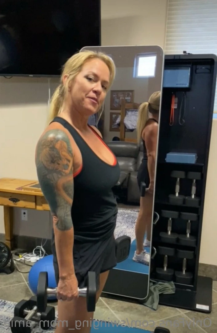 Swinger Step Mom [ swinging_mom_amie ] Onlyfans leaked photo 11101967 on Hotleaks.tv