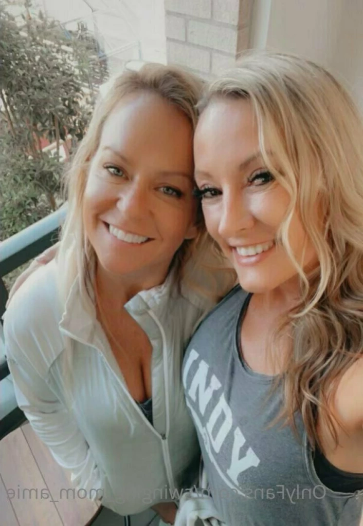 Swinger Step Mom [ swinging_mom_amie ] Onlyfans leaked photo 11102044 on Hotleaks.tv