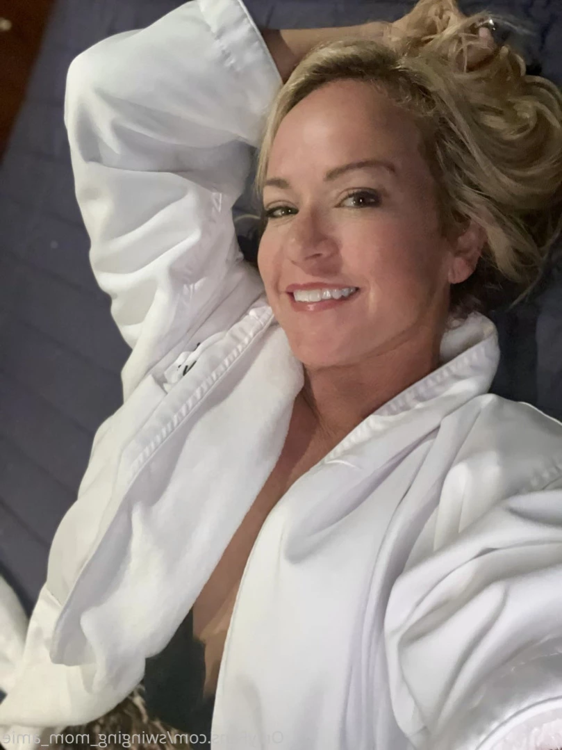 Swinger Step Mom [ swinging_mom_amie ] Onlyfans leaked photo 11102056 on Hotleaks.tv