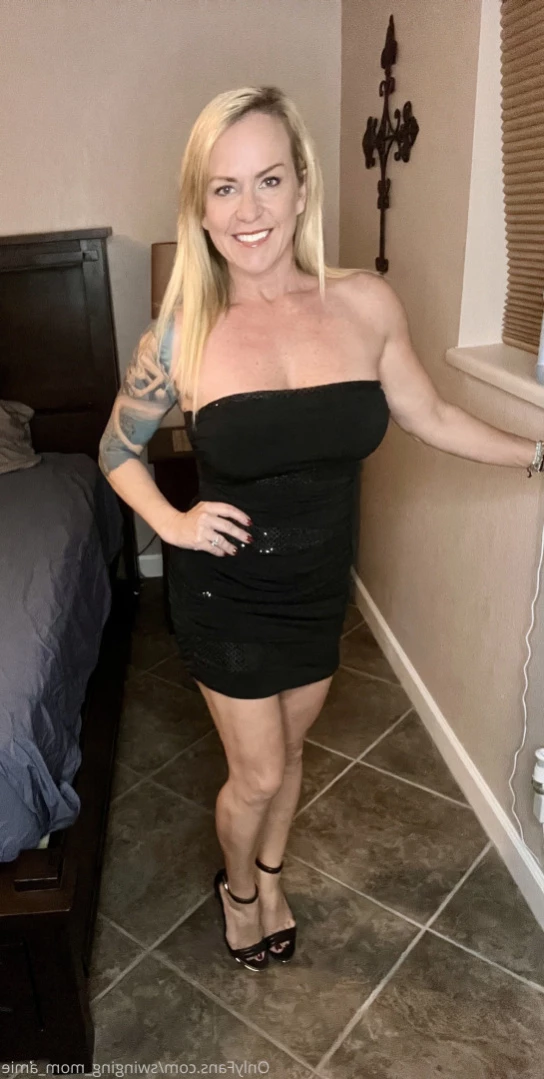 Swinger Step Mom [ swinging_mom_amie ] Onlyfans leaked photo 11102081 on Hotleaks.tv