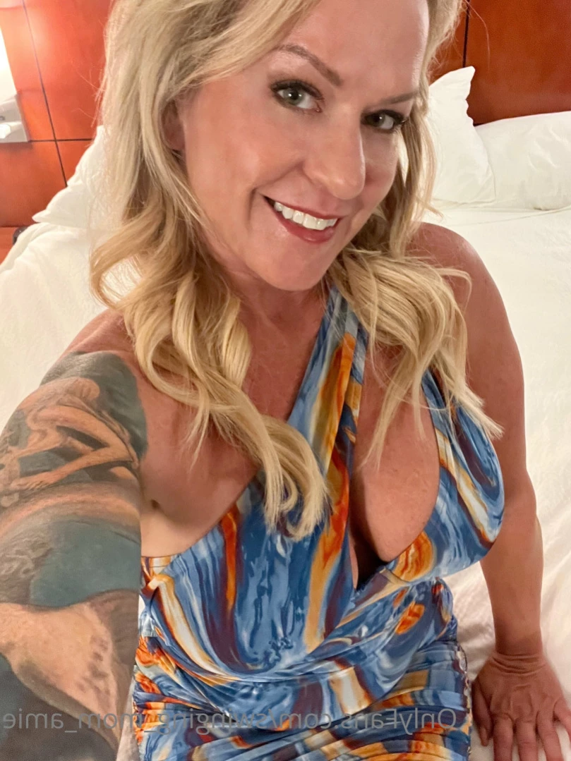 Swinger Step Mom [ swinging_mom_amie ] Onlyfans leaked photo 11102093 on Hotleaks.tv