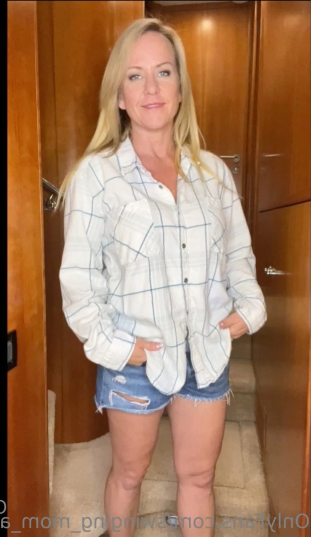 Swinger Step Mom [ swinging_mom_amie ] Onlyfans leaked photo 11102219 on Hotleaks.tv
