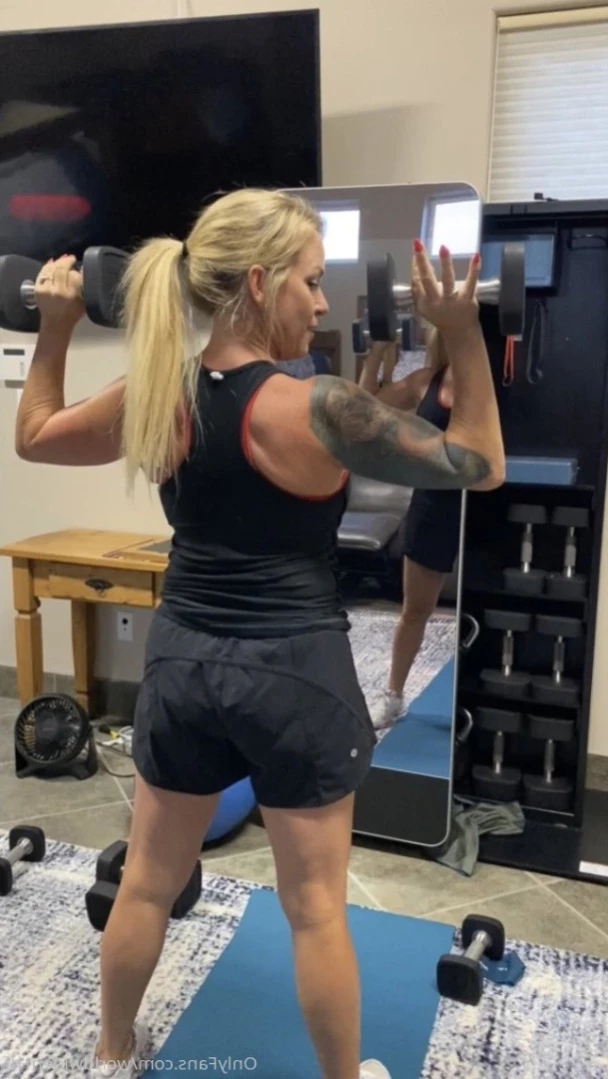 Swinger Step Mom [ swinging_mom_amie ] Onlyfans leaked photo 11102227 on Hotleaks.tv