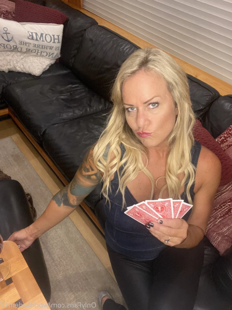 Swinger Step Mom [ swinging_mom_amie ] Onlyfans leaked photo 11102417 on Hotleaks.tv