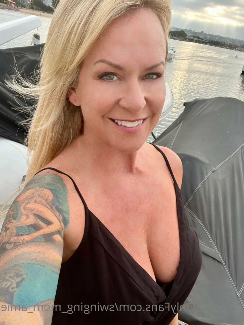 Swinger Step Mom [ swinging_mom_amie ] Onlyfans leaked photo 11102439 on Hotleaks.tv