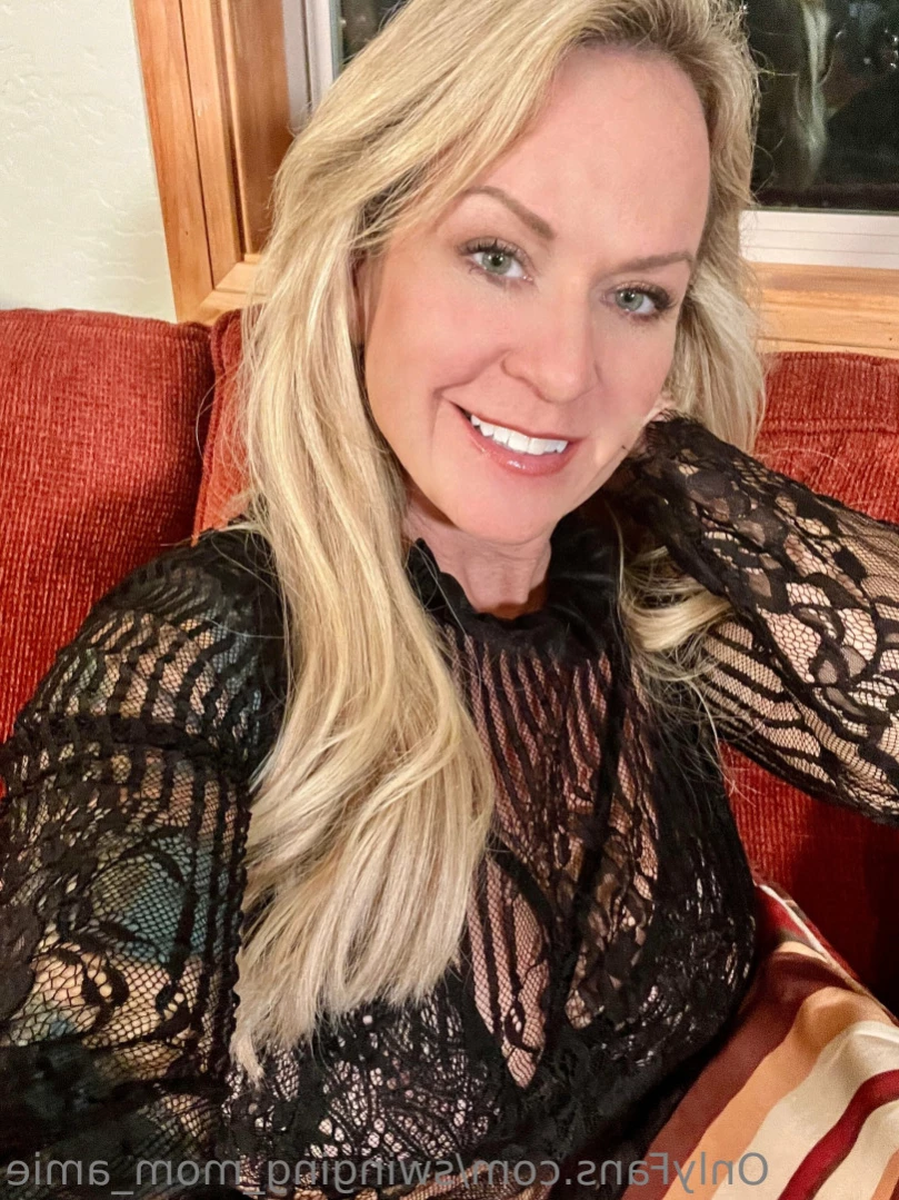 Swinger Step Mom [ swinging_mom_amie ] Onlyfans leaked photo 11724652 on Hotleaks.tv