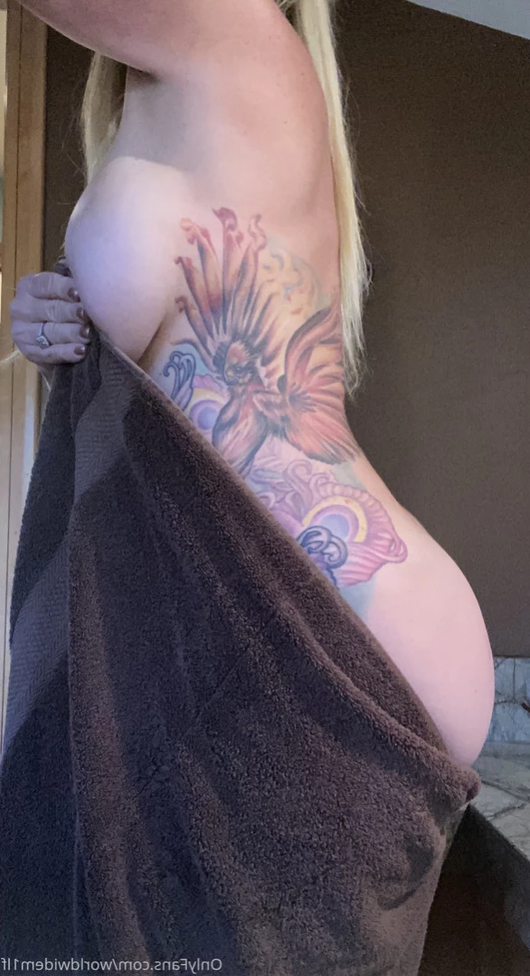 Swinger Step Mom [ swinging_mom_amie ] Onlyfans leaked photo 12313862 on Hotleaks.tv