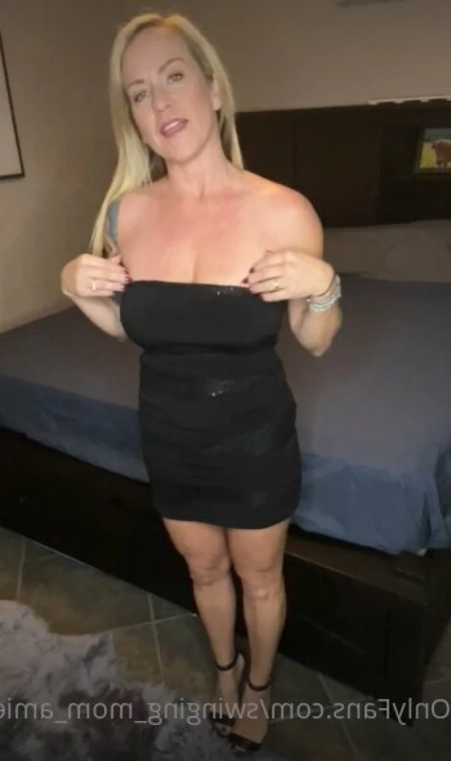 Swinger Step Mom [ swinging_mom_amie ] Onlyfans leaked photo 14052762 on Hotleaks.tv
