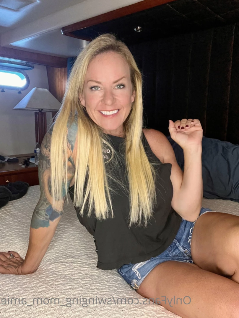 Swinger Step Mom [ swinging_mom_amie ] Onlyfans leaked photo 14583544 on Hotleaks.tv