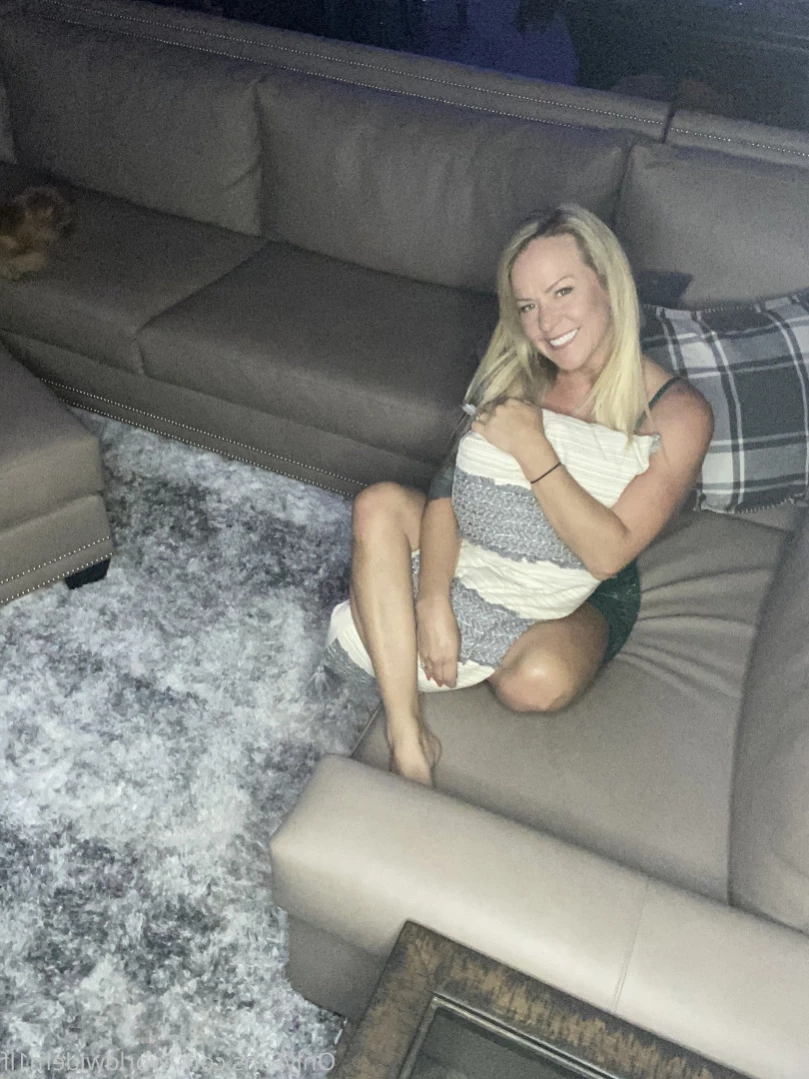 Swinger Step Mom [ swinging_mom_amie ] Onlyfans leaked photo 14977065 on Hotleaks.tv