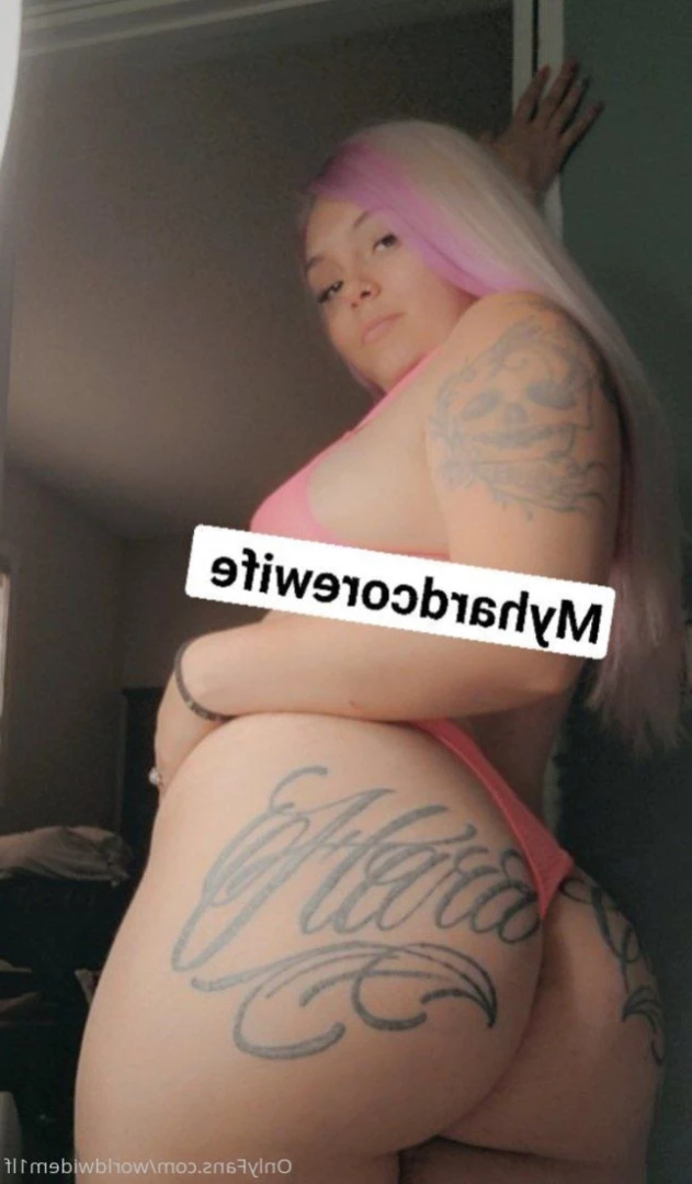 Swinger Step Mom [ swinging_mom_amie ] Onlyfans leaked photo 15340519 on Hotleaks.tv