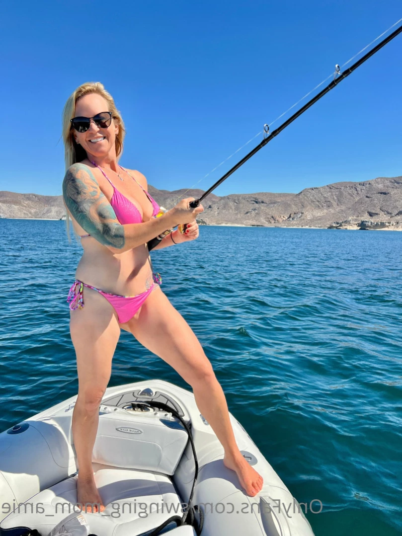 Swinger Step Mom [ swinging_mom_amie ] Onlyfans leaked photo 15344534 on Hotleaks.tv