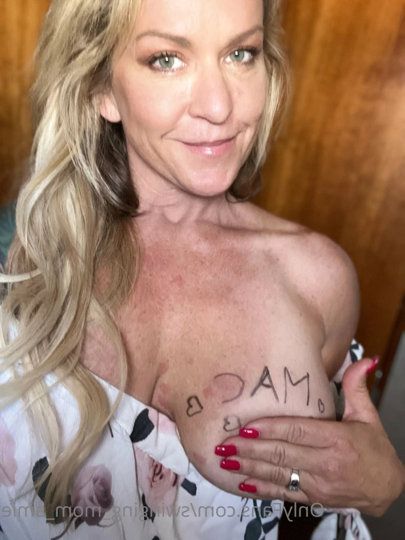 Swinger Step Mom [ swinging_mom_amie ] Onlyfans leaked photo 15411327 on Hotleaks.tv