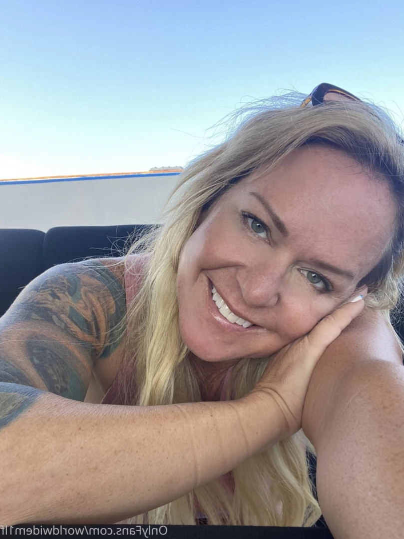 Swinger Step Mom [ swinging_mom_amie ] Onlyfans leaked photo 15640604 on Hotleaks.tv